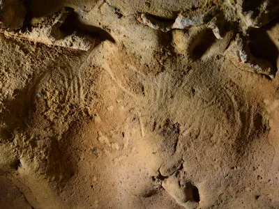 Engravings discovered in La Roche-Cotard cave